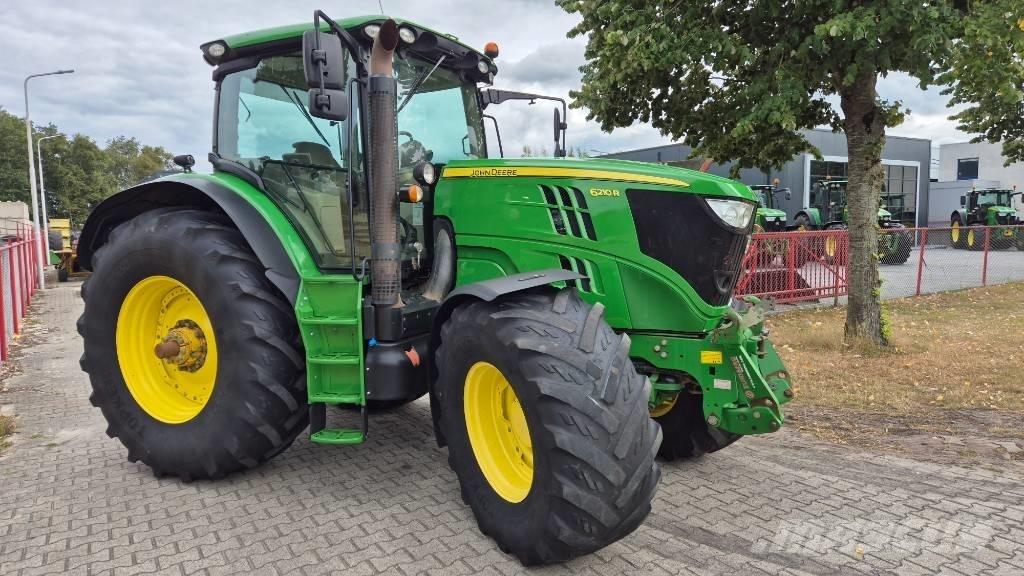 John Deere 6210 R Трактори