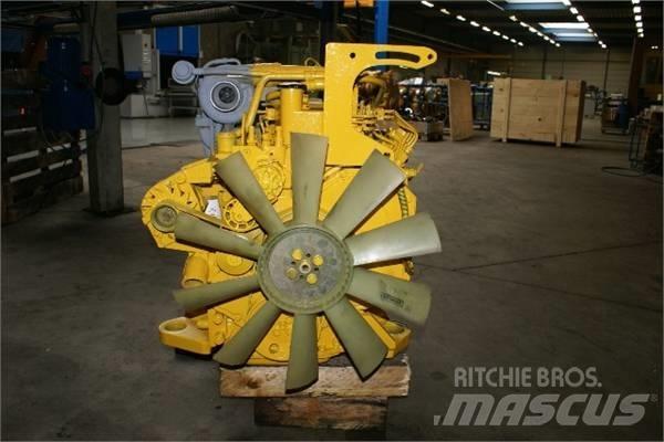 Komatsu SA4D102E Двигатели