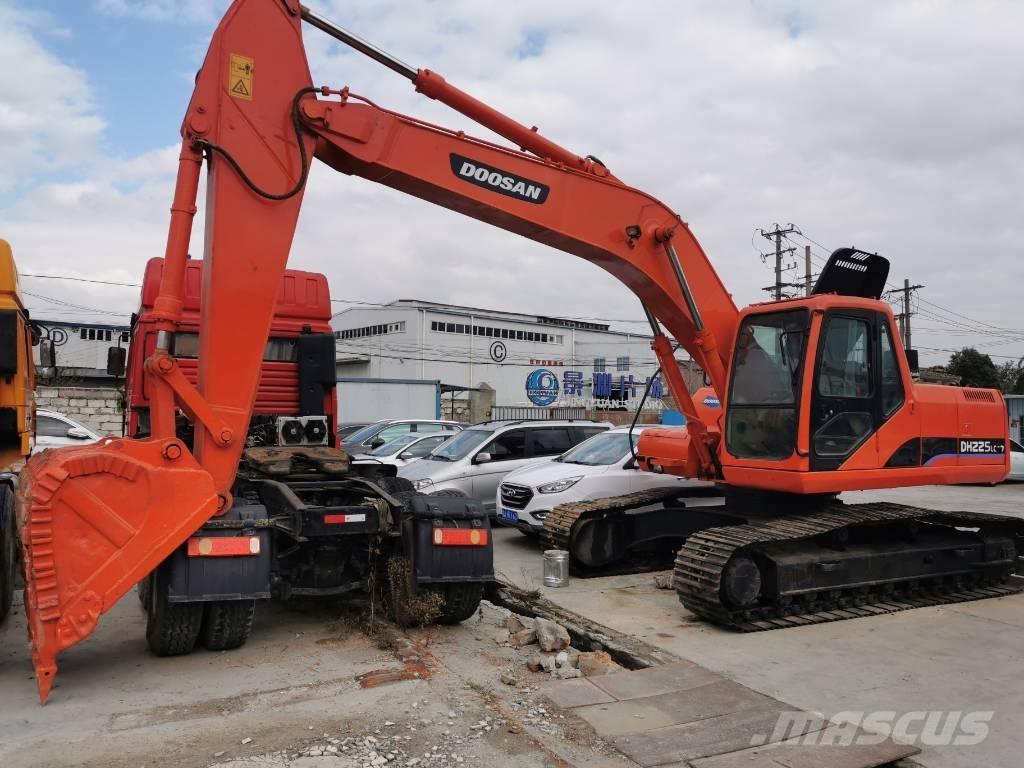 Doosan DH225 Верижен екскаватор