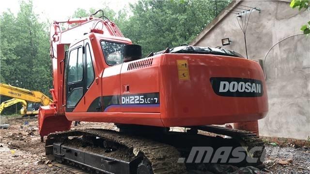 Doosan DH225 Верижен екскаватор