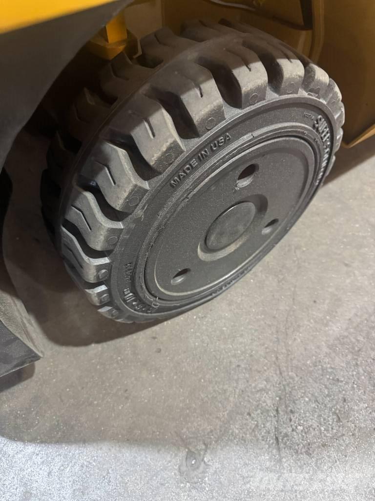 CAT 2C 6000 Вилични кари-повдигачи - други