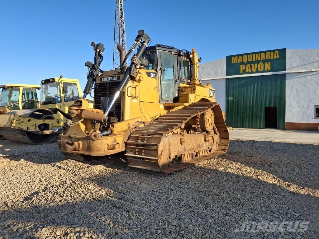 CAT D 6 T LGP Верижни булдозери
