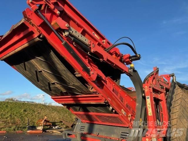 Sandvik QE 441 Мобилни скрийнери
