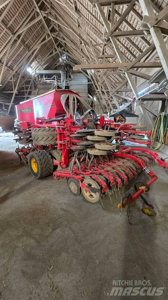 Väderstad Spirit 400 Редосеялки