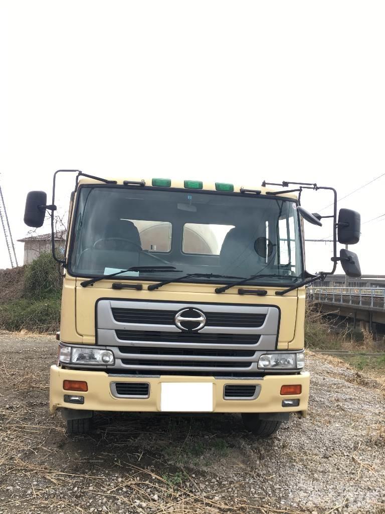 Hino FS2PKG10527 Бетоно/варо бъркачки