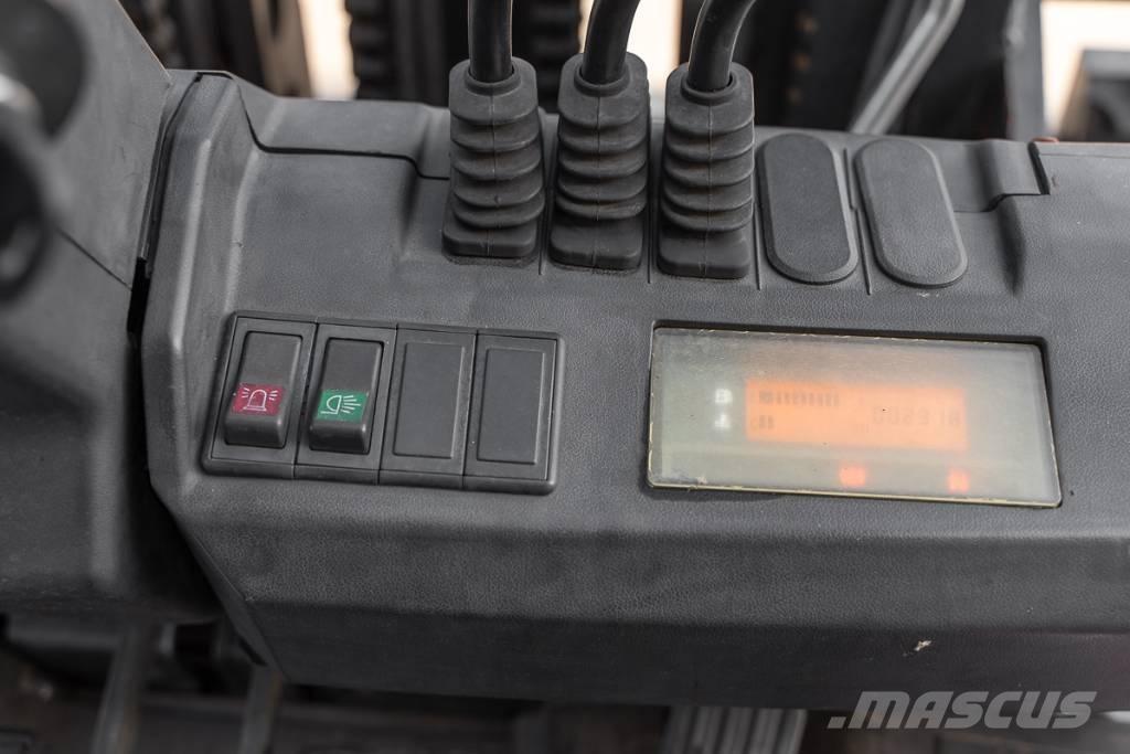 Manitou MI 35 D Дизелови камиони