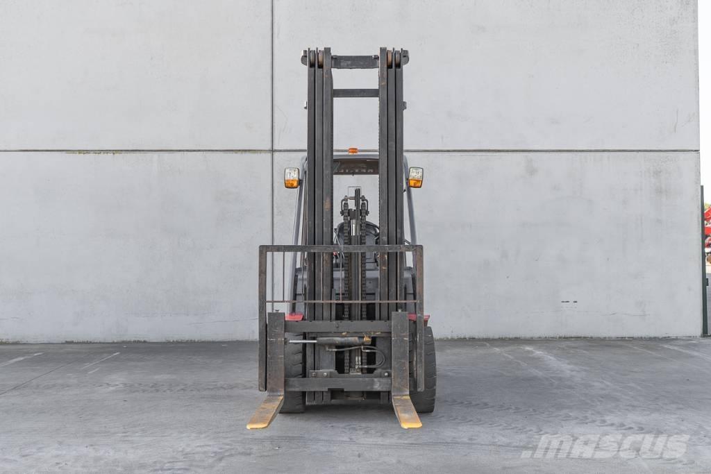 Manitou MI 35 D Дизелови камиони