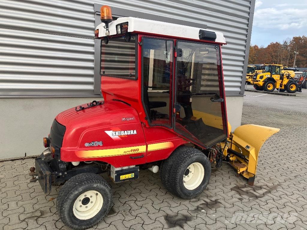 Shibaura CM 374 Комунални съоражения