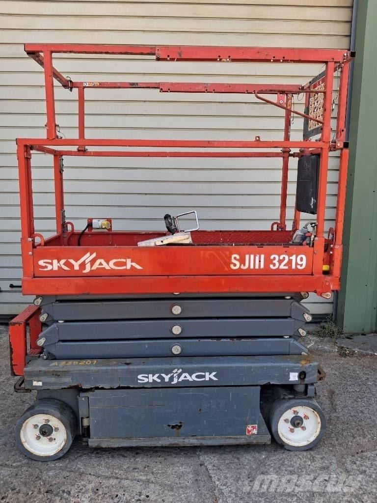 SkyJack SJ III 3219 Ножични работни платформи