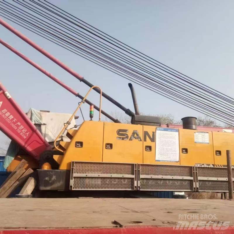 Sany SCC 1000 Верижни кранове
