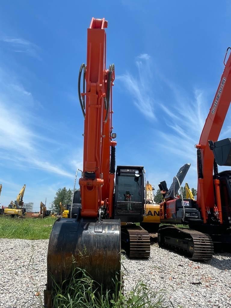 Hitachi ZX 200 Верижен екскаватор