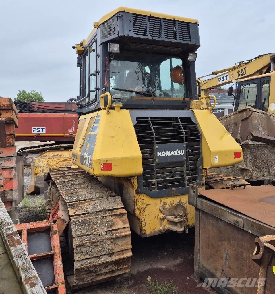 Komatsu D 51 EX-22 Верижни булдозери
