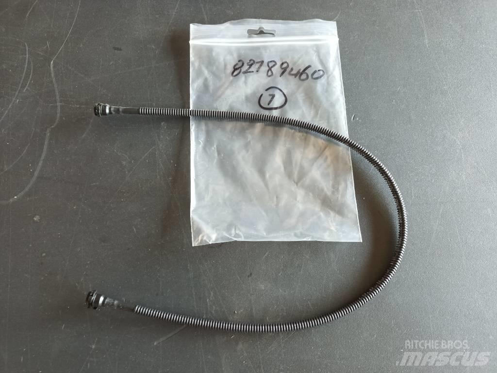 Volvo HOSE 82189460 Транспорт - Други