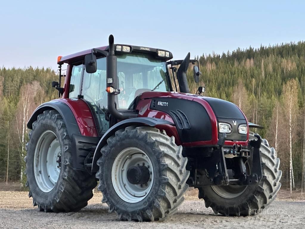 Valtra T 202 D Трактори