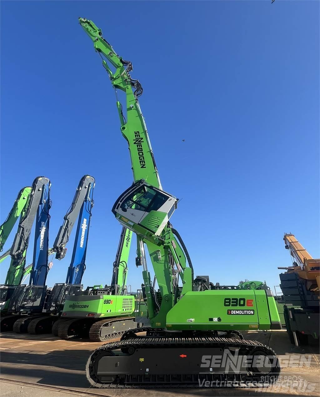 Sennebogen 830 R Багери за разрушаване

