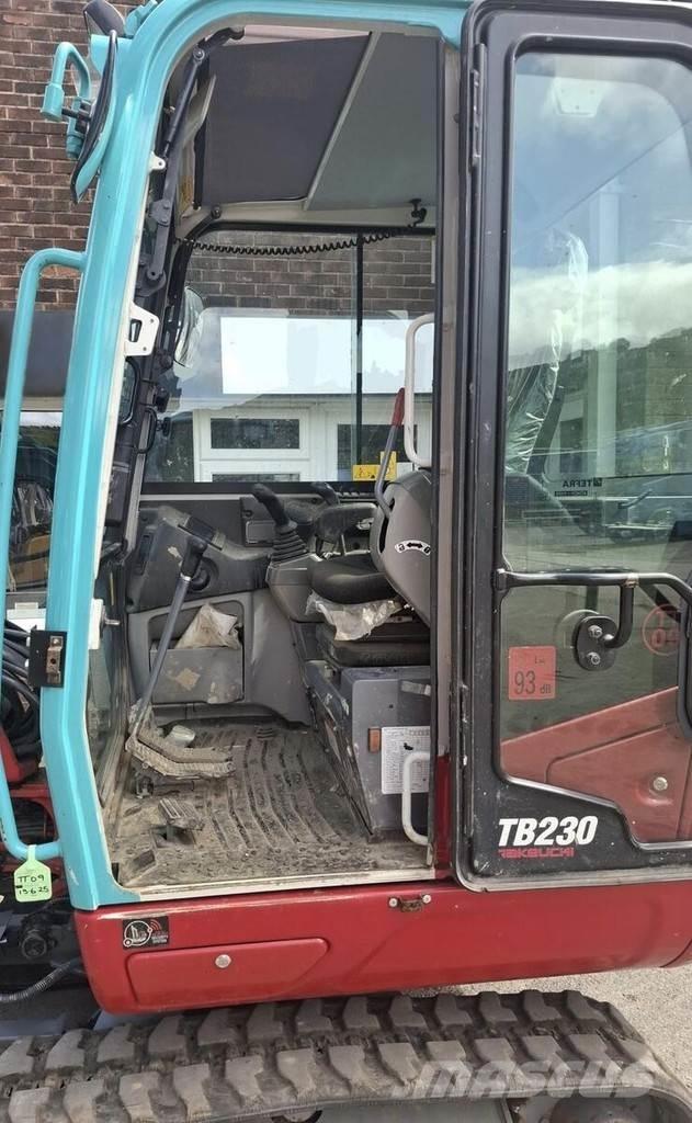 Takeuchi TB230 Мини екскаватори < 7 т