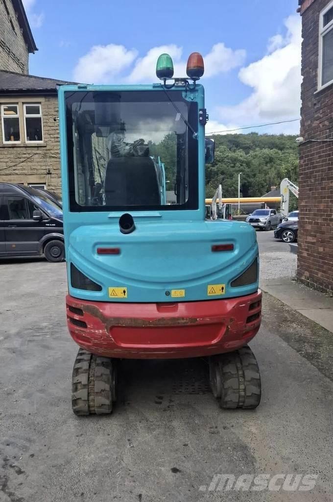Takeuchi TB230 Мини екскаватори < 7 т