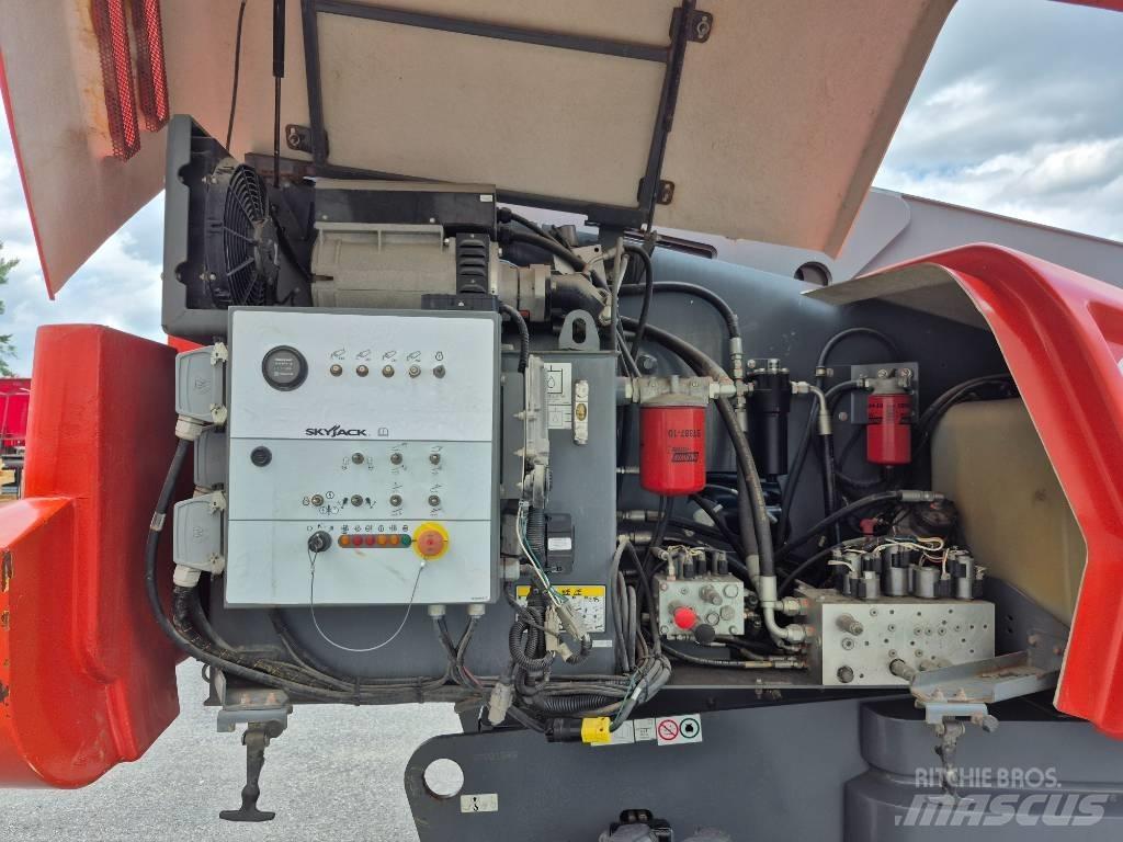 SkyJack SJ 66 T Съчленени стрелови подемници