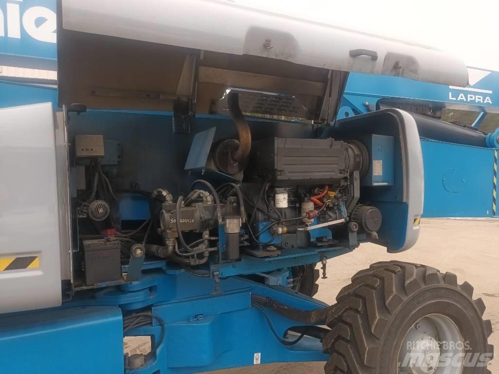 Genie Z 135/70 RT Съчленени стрелови подемници
