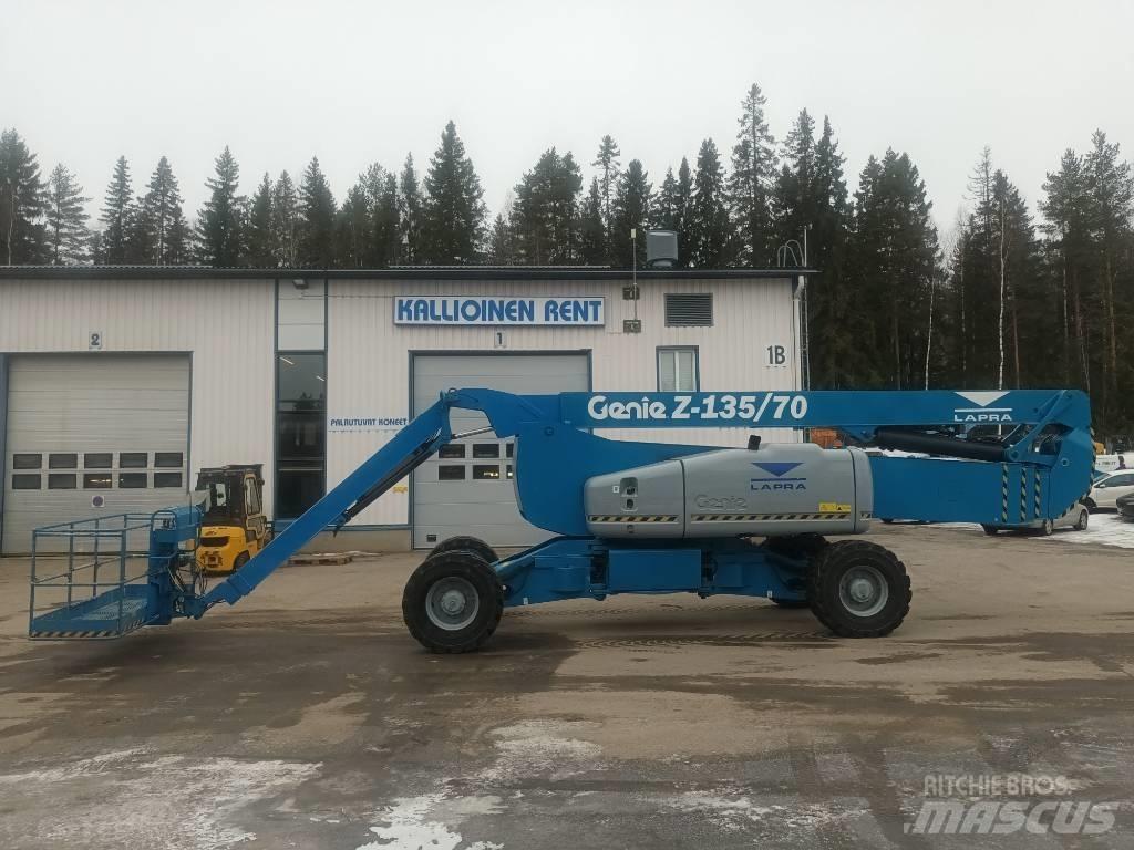 Genie Z 135/70 RT Съчленени стрелови подемници