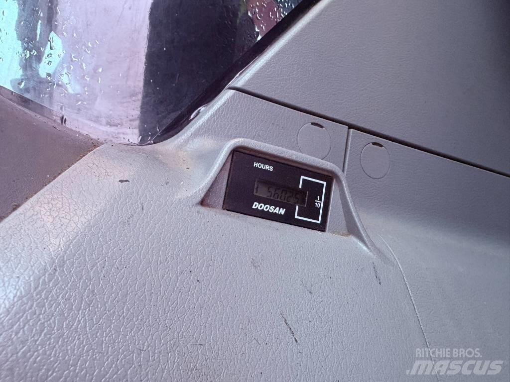 Doosan DX235LC-5 Верижен екскаватор