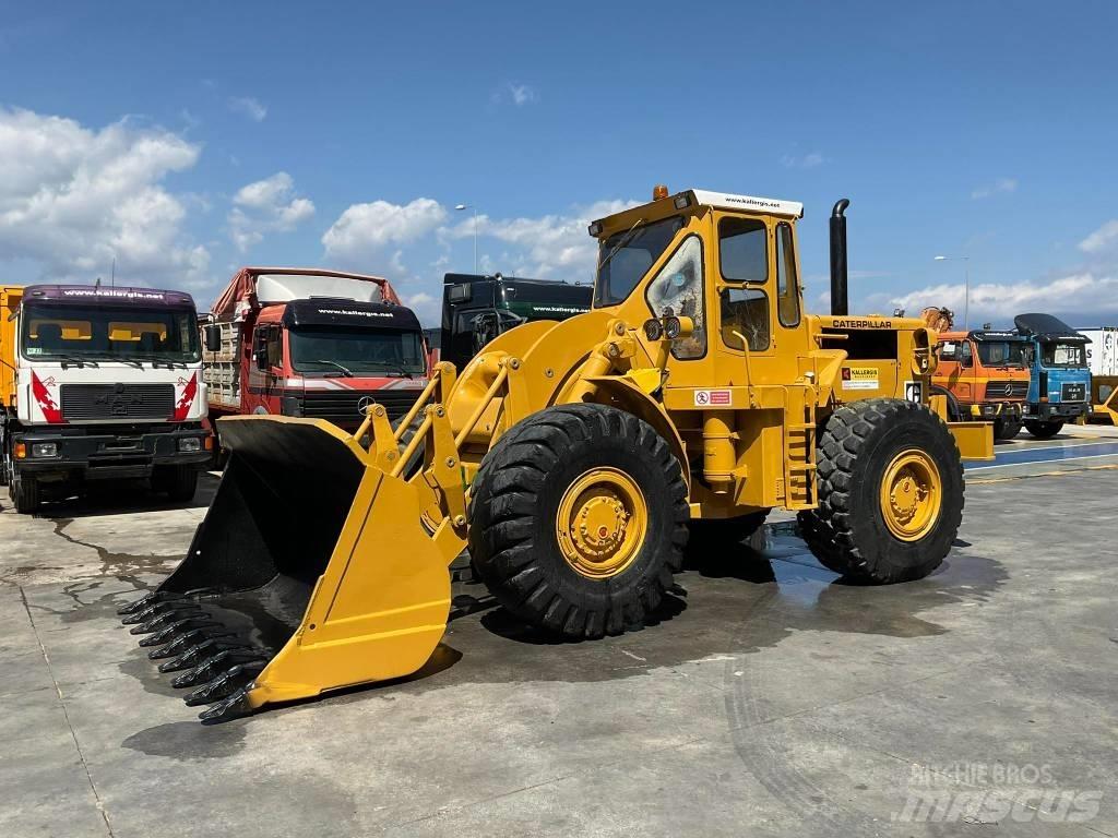 CAT 966C Колесни товарачи