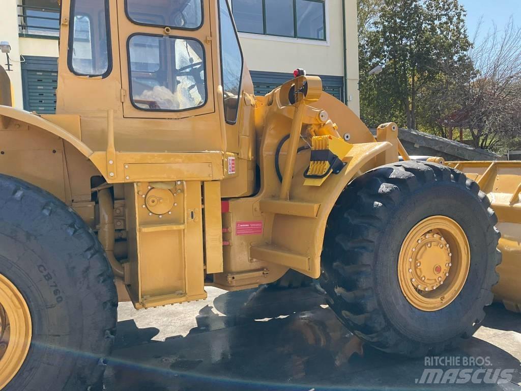 CAT 966C Колесни товарачи