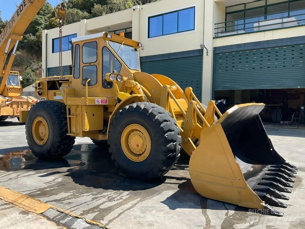 CAT 966C Колесни товарачи