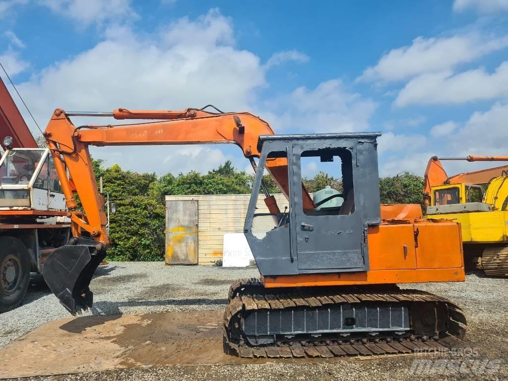 Hitachi UH 02 Мини екскаватори < 7 т