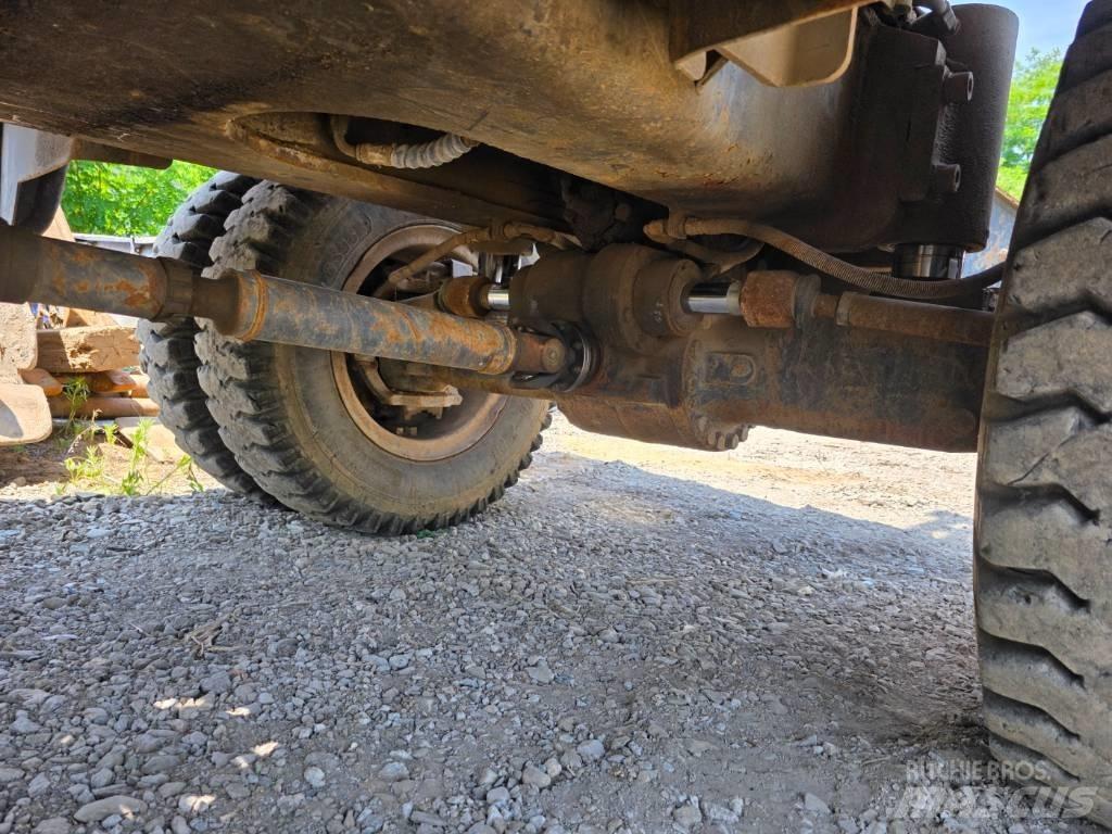 Doosan DX 210 W Колесни екскаватори