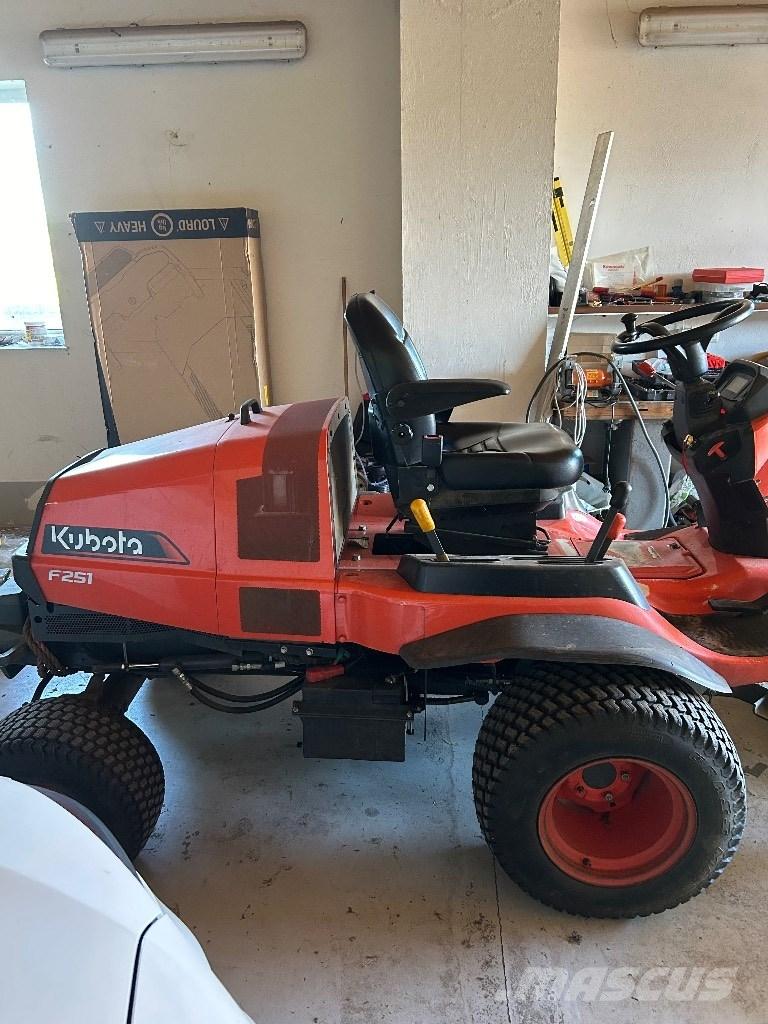 Kubota F 251 Косачки за монтиране и теглене