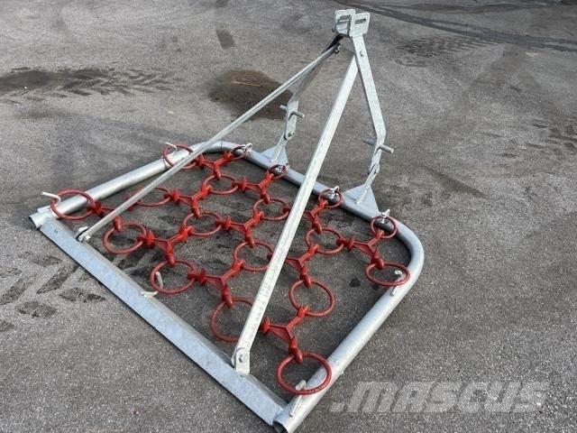 Peecon WS 135 TG Пътни драги