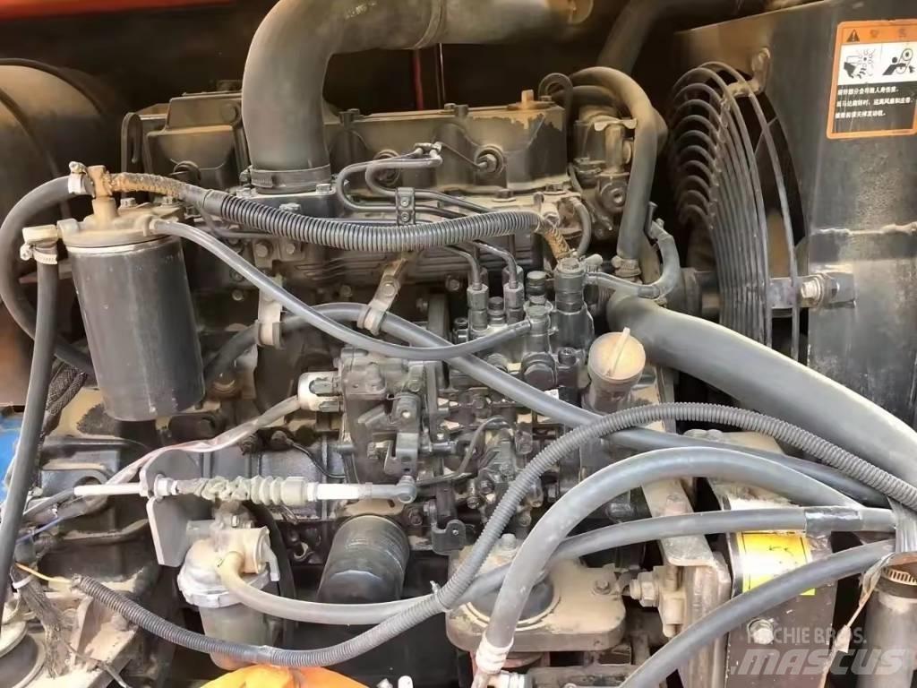 Doosan DH 80 Средни екскаватори 7т - 12т