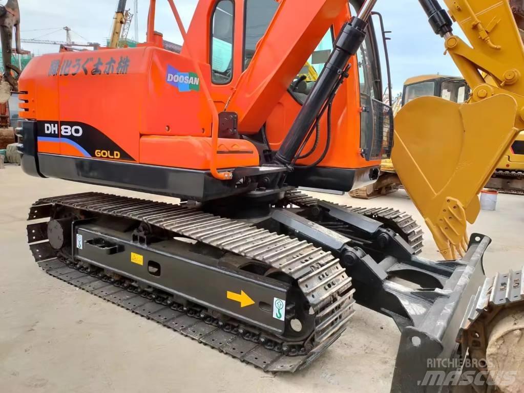 Doosan DH 80 Средни екскаватори 7т - 12т