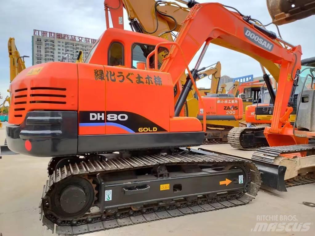 Doosan DH 80 Средни екскаватори 7т - 12т