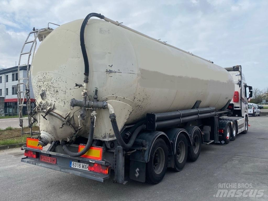 Spitzer SK2458CAL Полуремаркета цистерни
