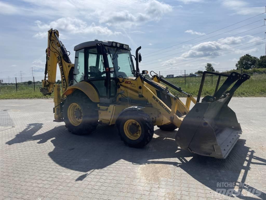 New Holland B 110 C Товарач със заден ексватор