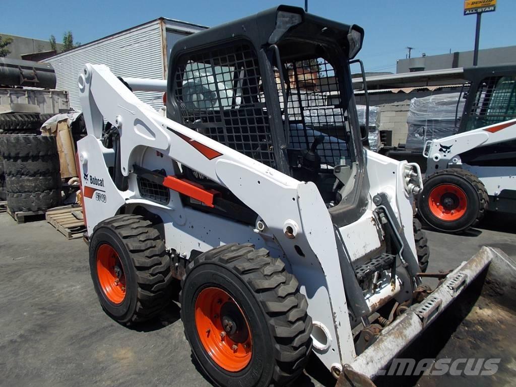 Bobcat S740 Мини товарачи
