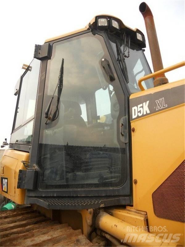 CAT D 5 K LGP Верижни булдозери
