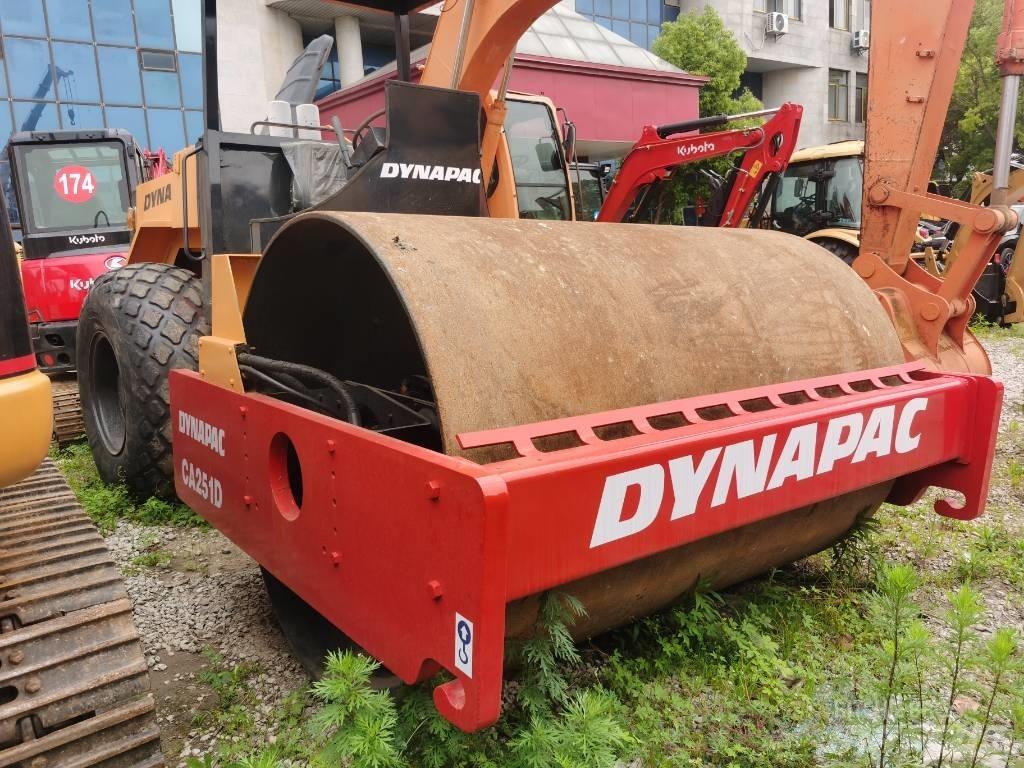Dynapac CA 251 D Еднобарабанни ролки
