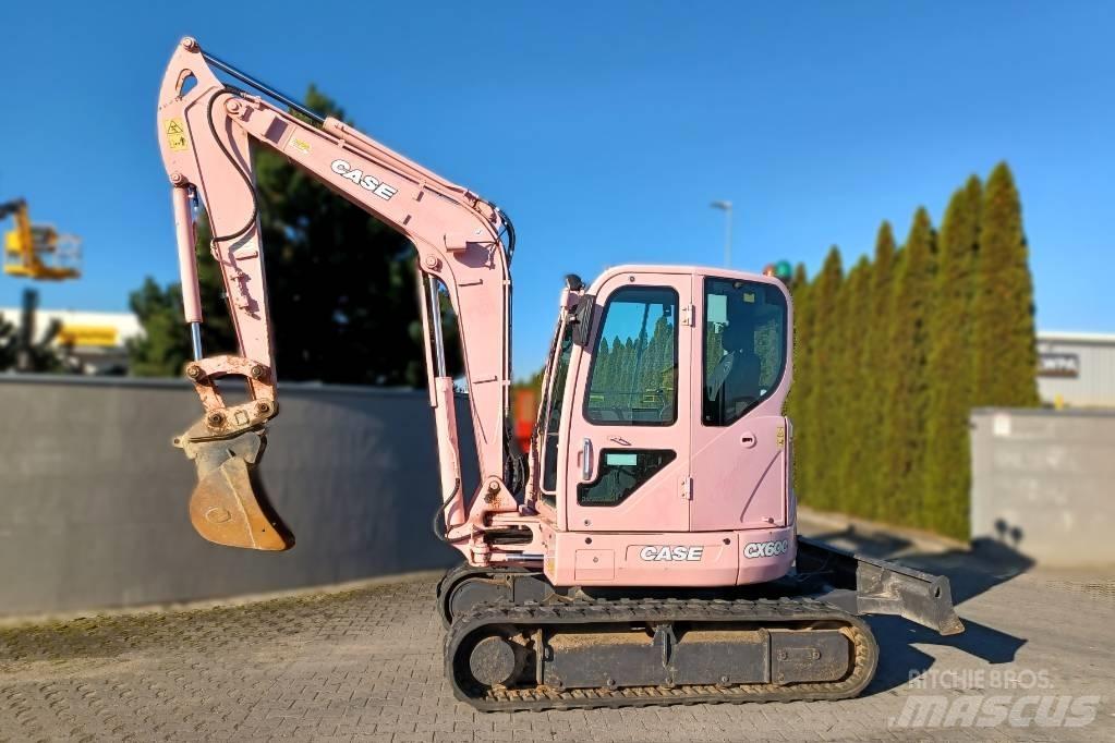 CASE CX 60 C Средни екскаватори 7т - 12т
