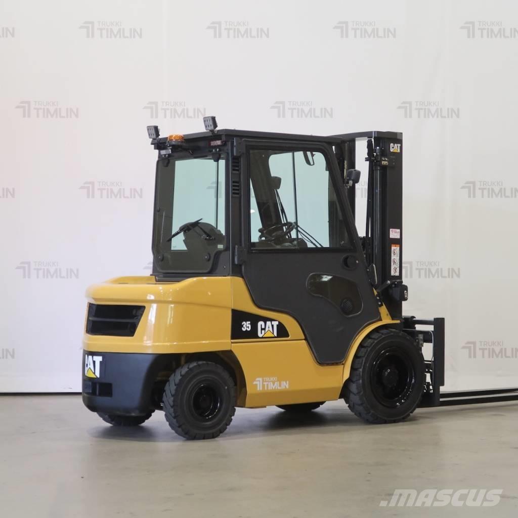 CAT DP35NT Дизелови камиони