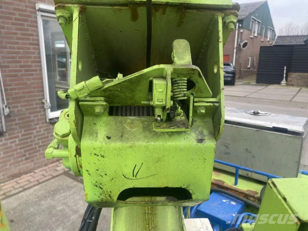 Maeda MC-305C Верижни кранове
