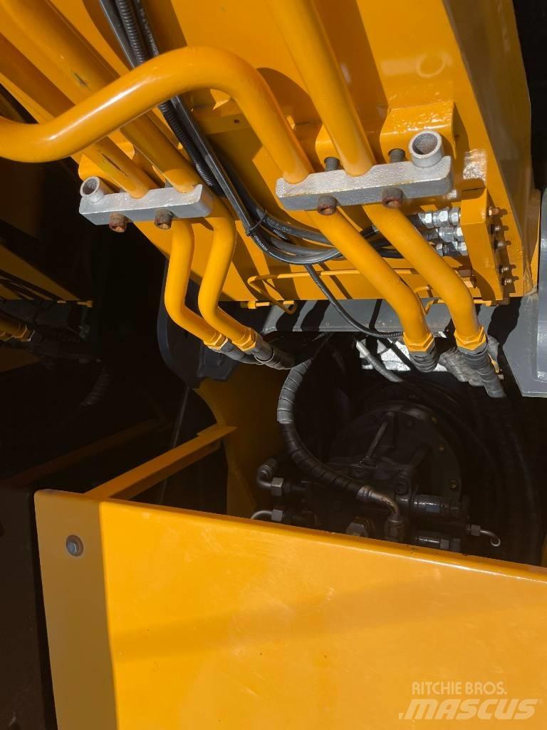 XCMG 150 Верижен екскаватор
