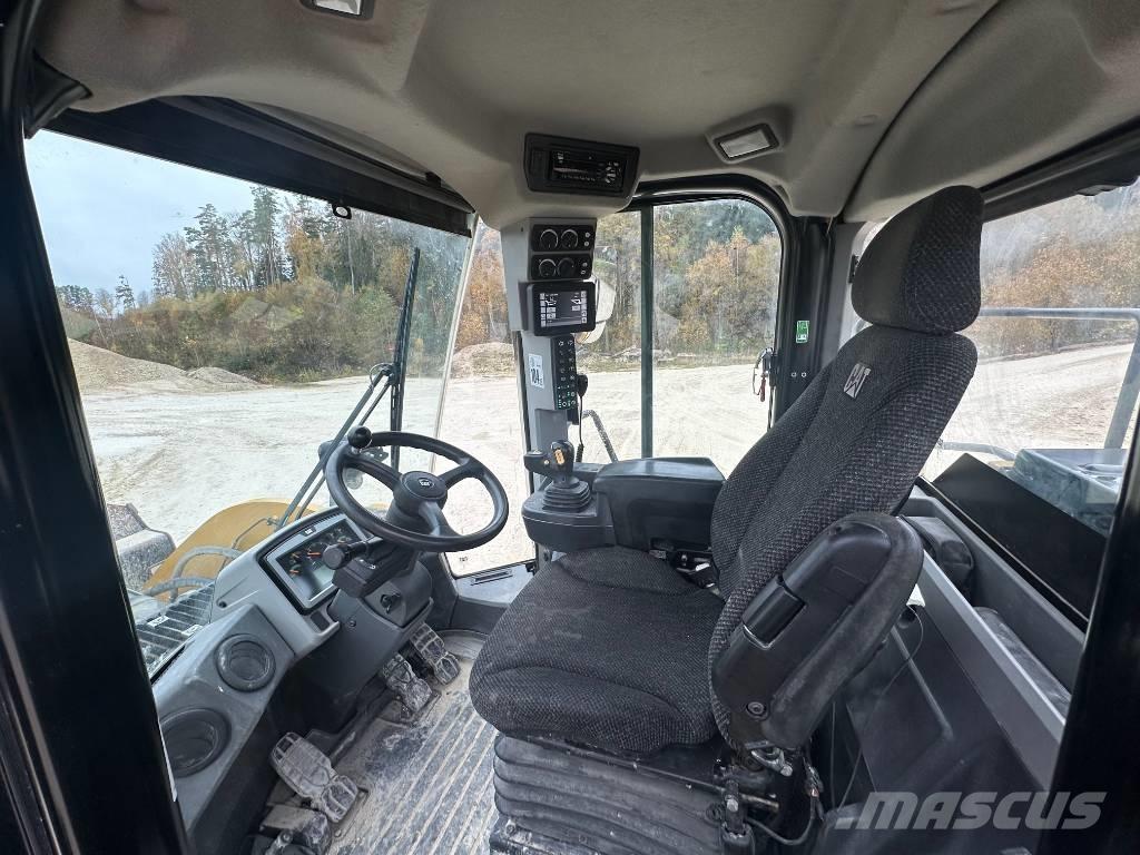 CAT 950 M Колесни товарачи