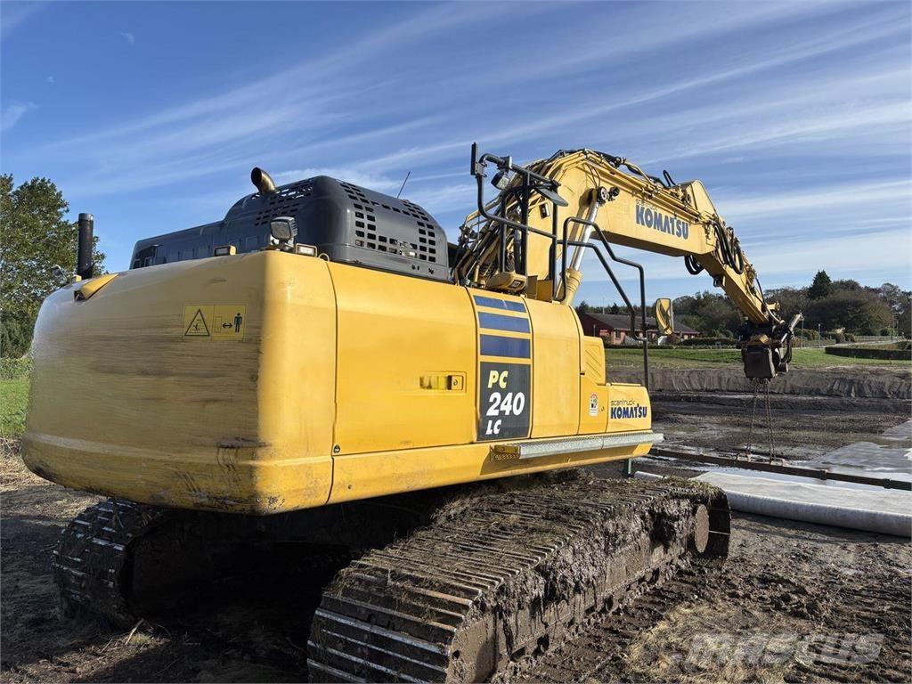 Komatsu PC240LC-11 Верижен екскаватор