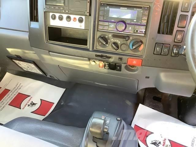 Isuzu N 75.150 Самосвал