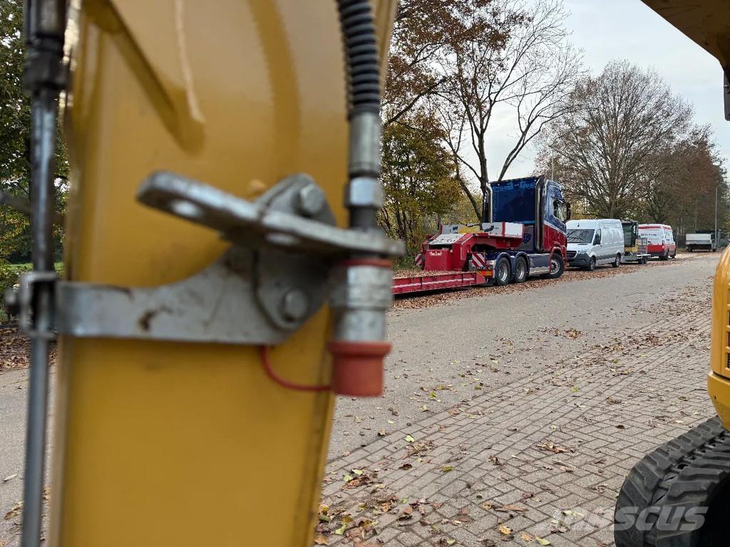 CAT 302.7D Мини екскаватори < 7 т