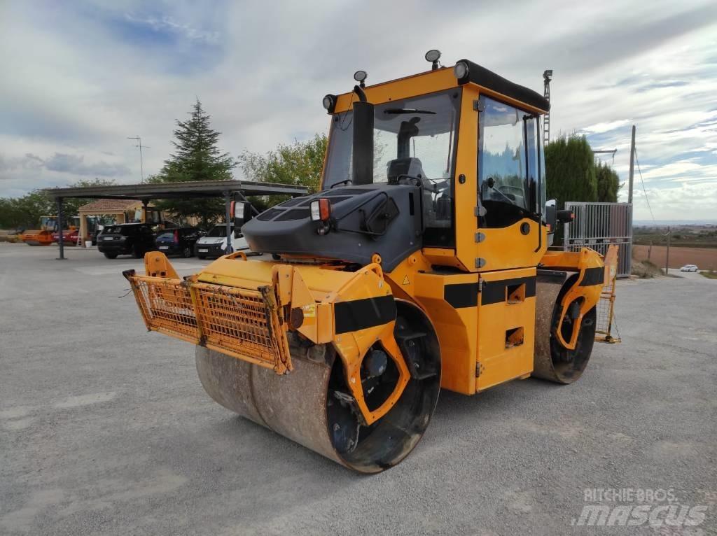 Bomag BW 174 A P Двойни барабанни ролки
