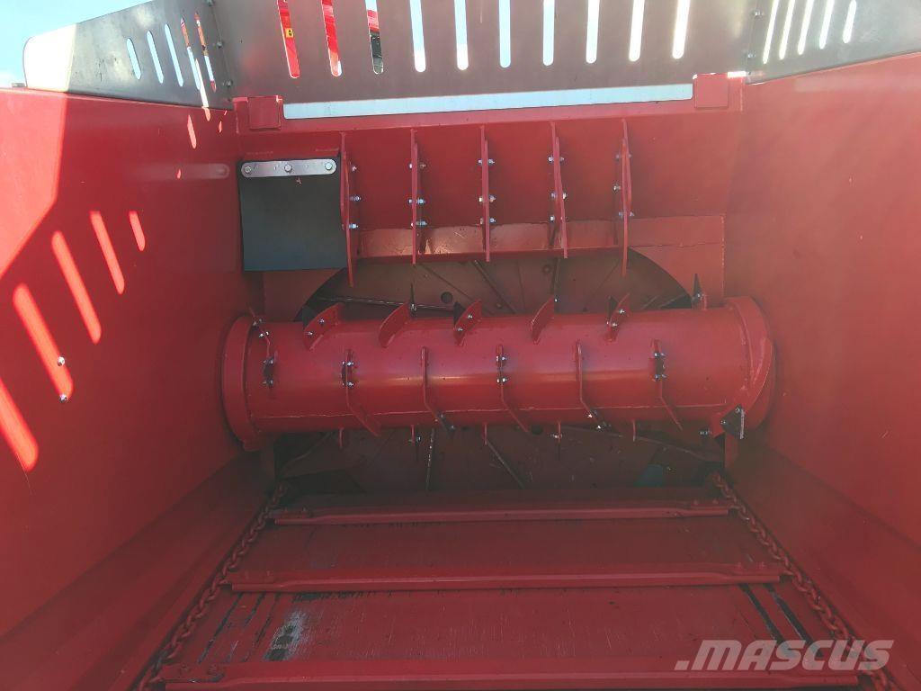 Silofarmer 280 Резачки за бали, резачки и машини за отмотаване на бали